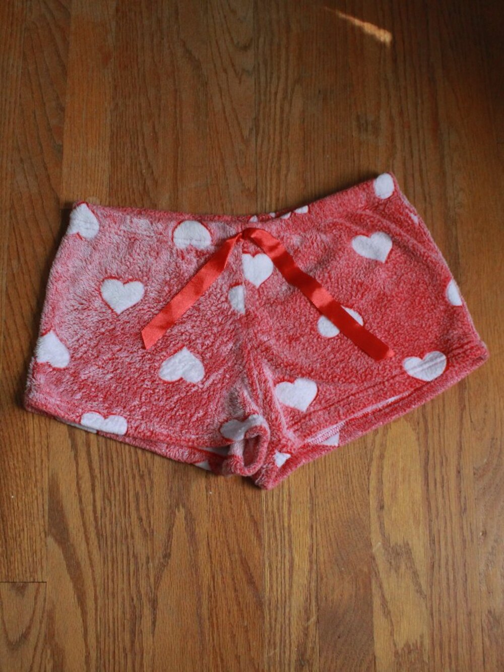 Unknown Brand Heart Print Fuzzy Sleep Short